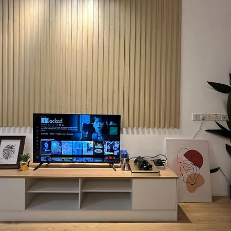הוילה קואנטאן Demuji 4Br 10Pax 3Min To Ecm Kcm, Ps4 מראה חיצוני תמונה